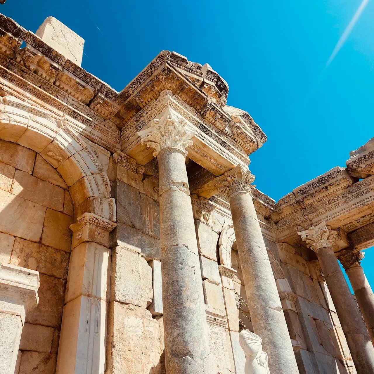 Cenário Grego - Colunas e Mar Egeu